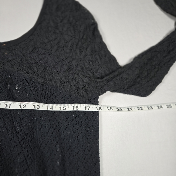 Free People Black Magic Lace Knit High-Low Boho Tunic Dress - Size Small - Picture 8 of 9